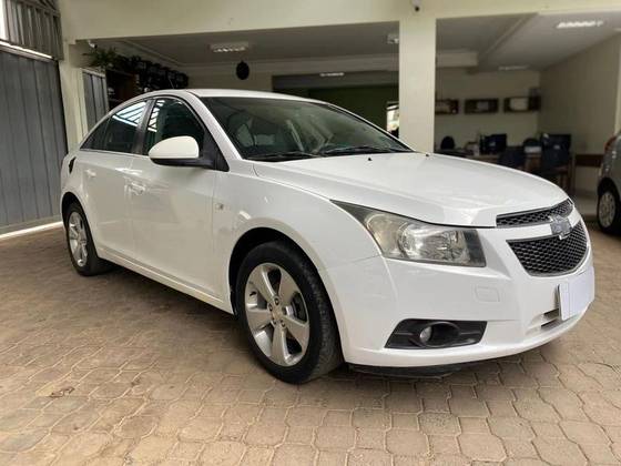 CHEVROLET CRUZE 1.8 LT 16V FLEX 4P MANUAL